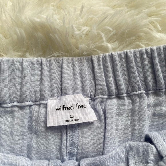 Aritzia Baby Blue Wilfred Free Sail 3" Short - Picture 4 of 7